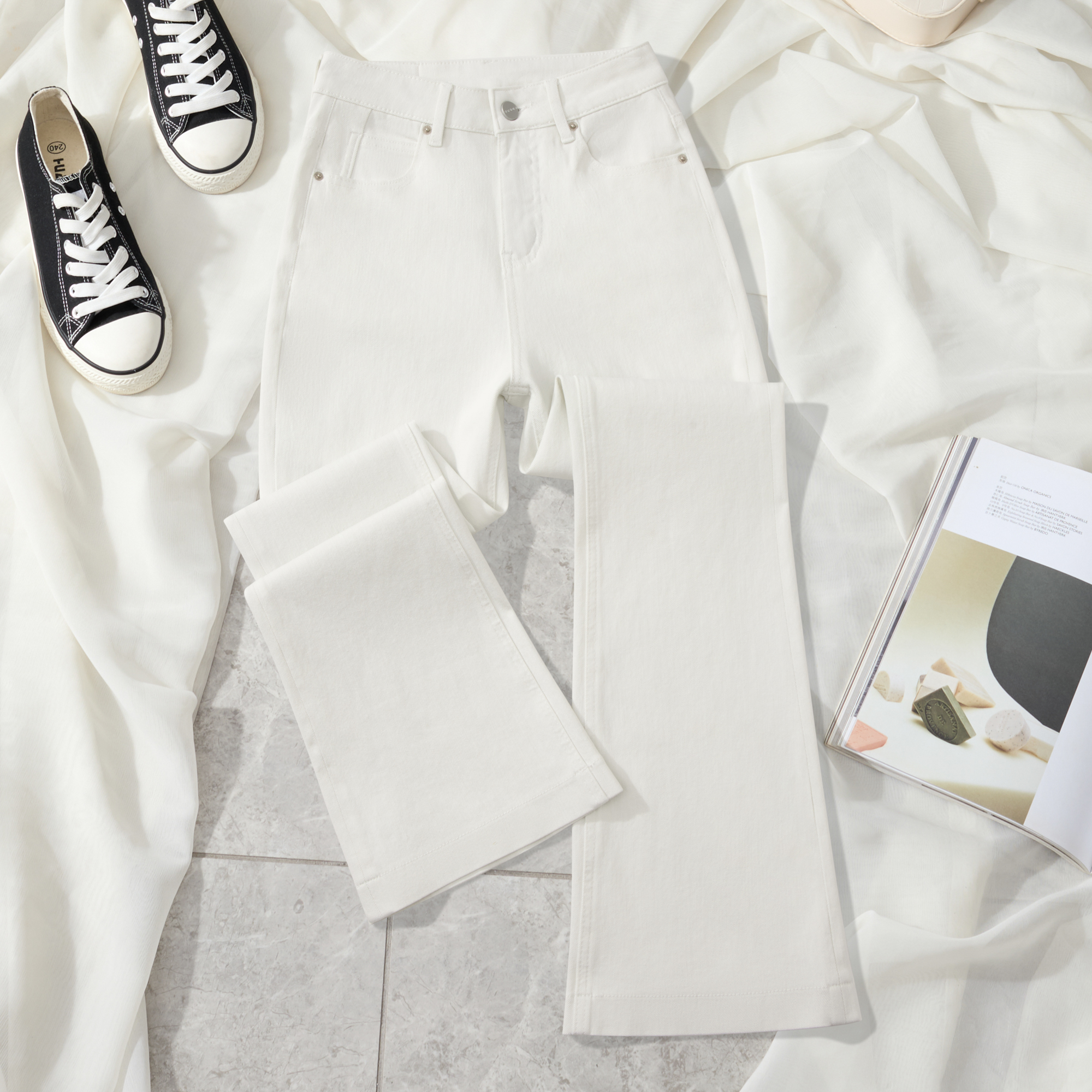 2025年新款夏季薄款冰凉舒适显瘦牛仔裤女玉石白四面弹筒叭裤