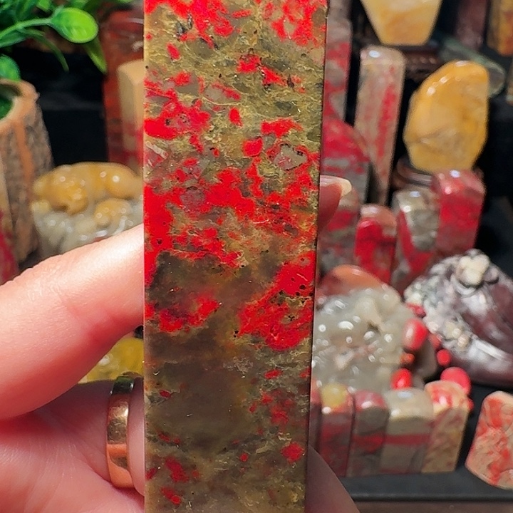 昌化鸡血石爱*活昌化鸡血石