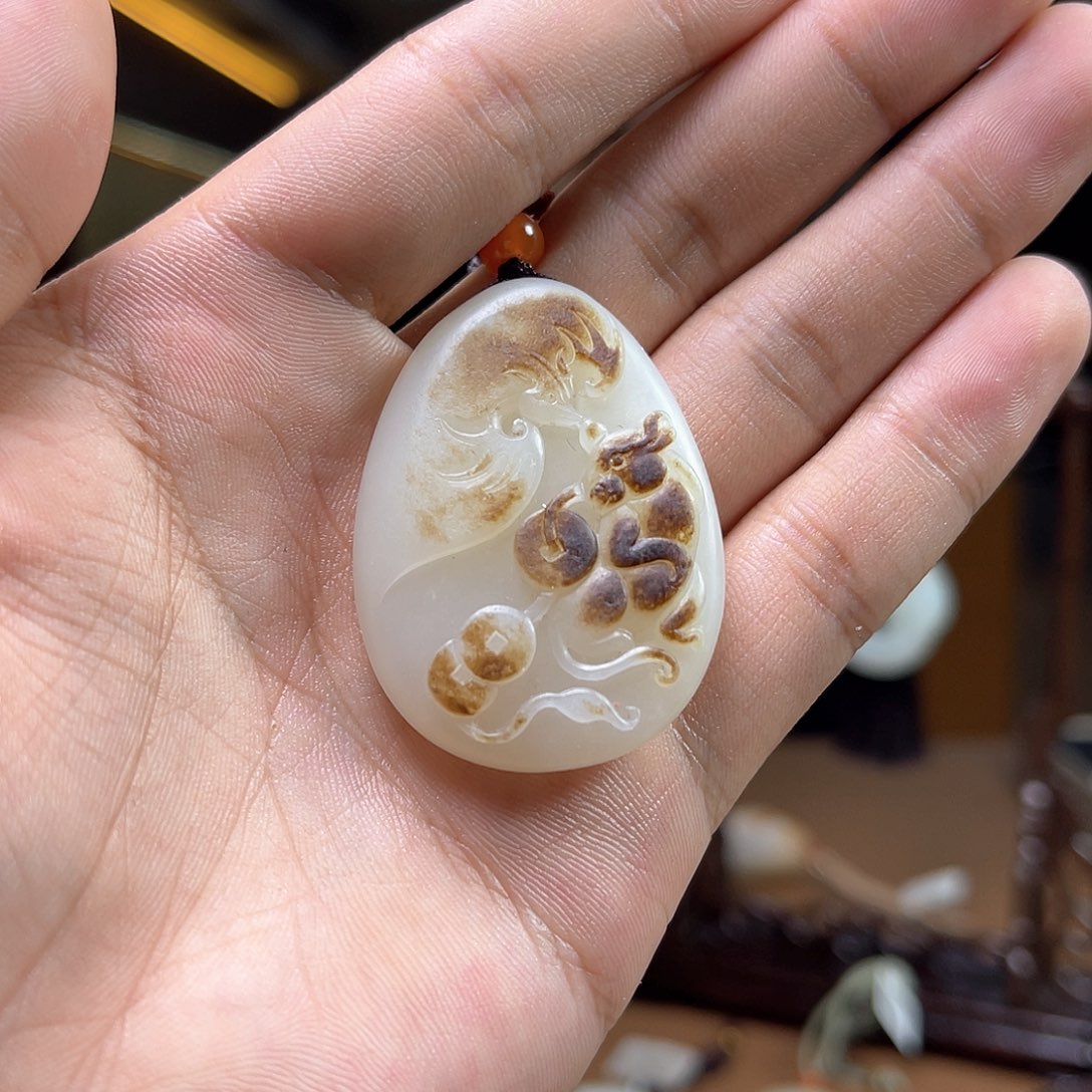 和田玉颈饰未镶嵌