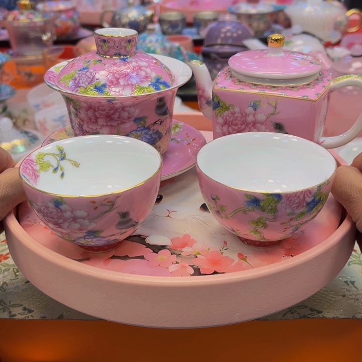 茶杯段泥吧啦吧拉吧啦吧啦的