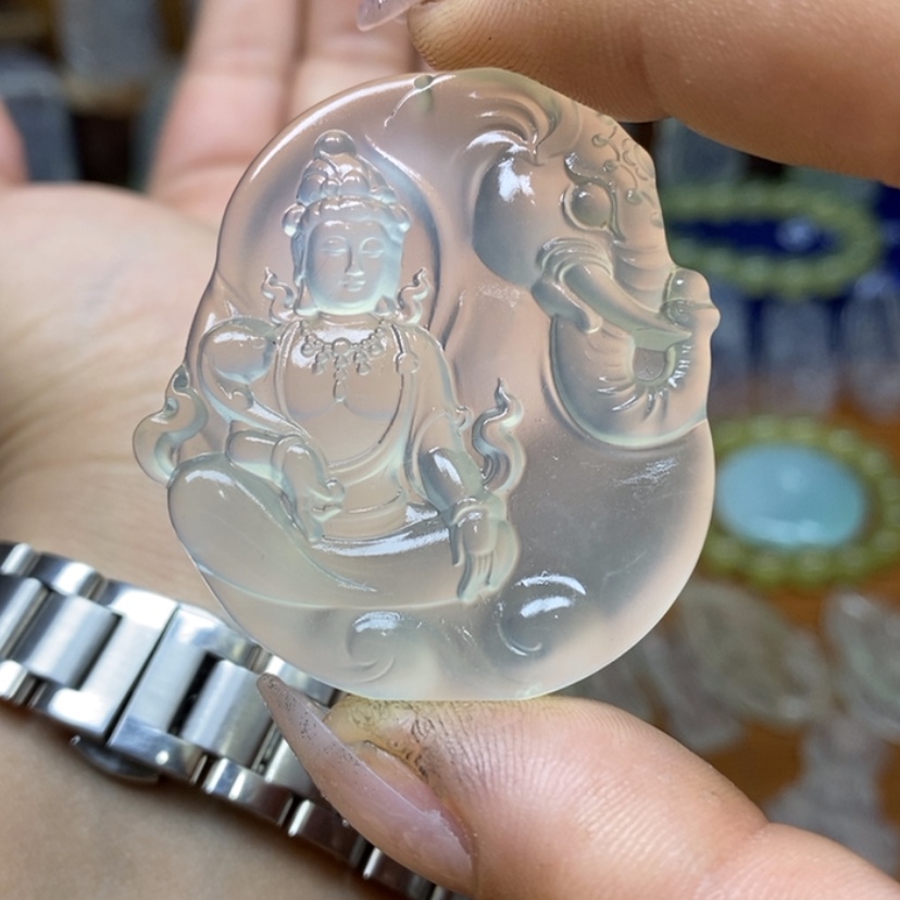 【闪购商品】蛇纹石玉颈饰未镶嵌