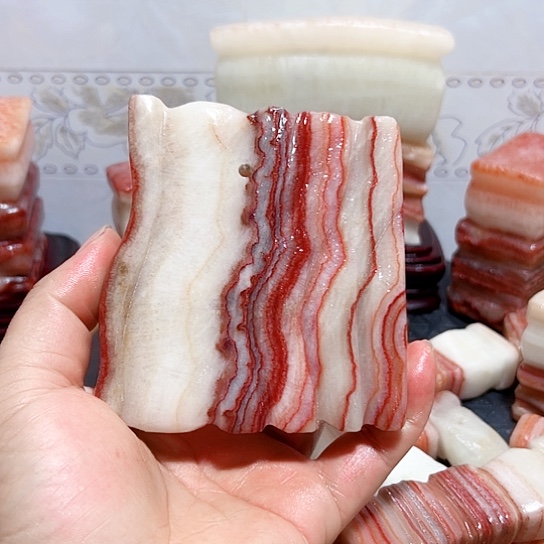 小***子石材猪肉石摆件广西