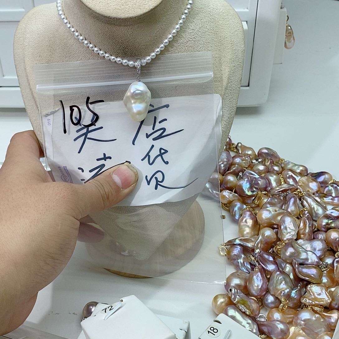 淡水珍珠颈饰合金