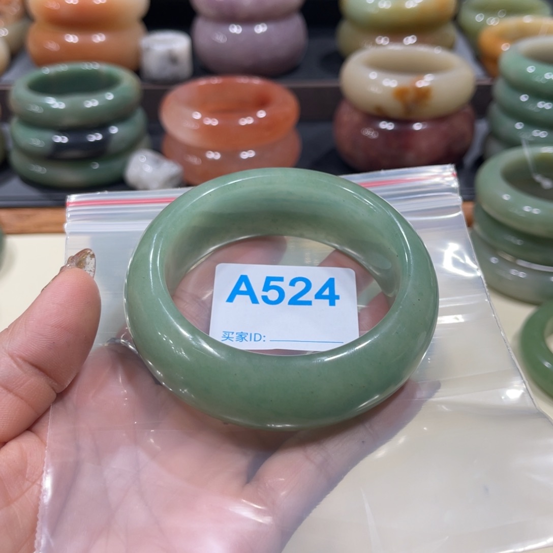 未镶嵌手镯石英岩玉B**y