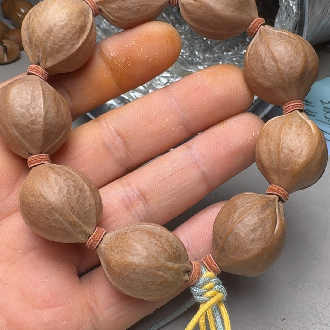 颤***皮手串橄榄核橄榄核