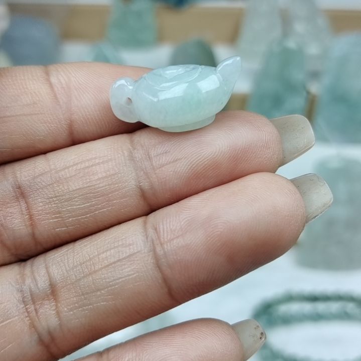 翡翠颈饰未镶嵌天然面料a货把把胡