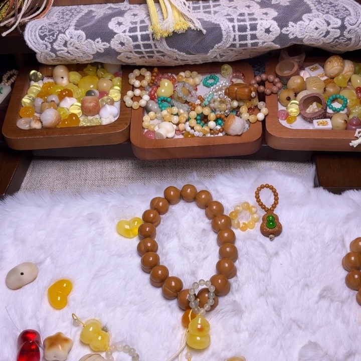 君***吖猴头核桃吊坠全品泡芙手持