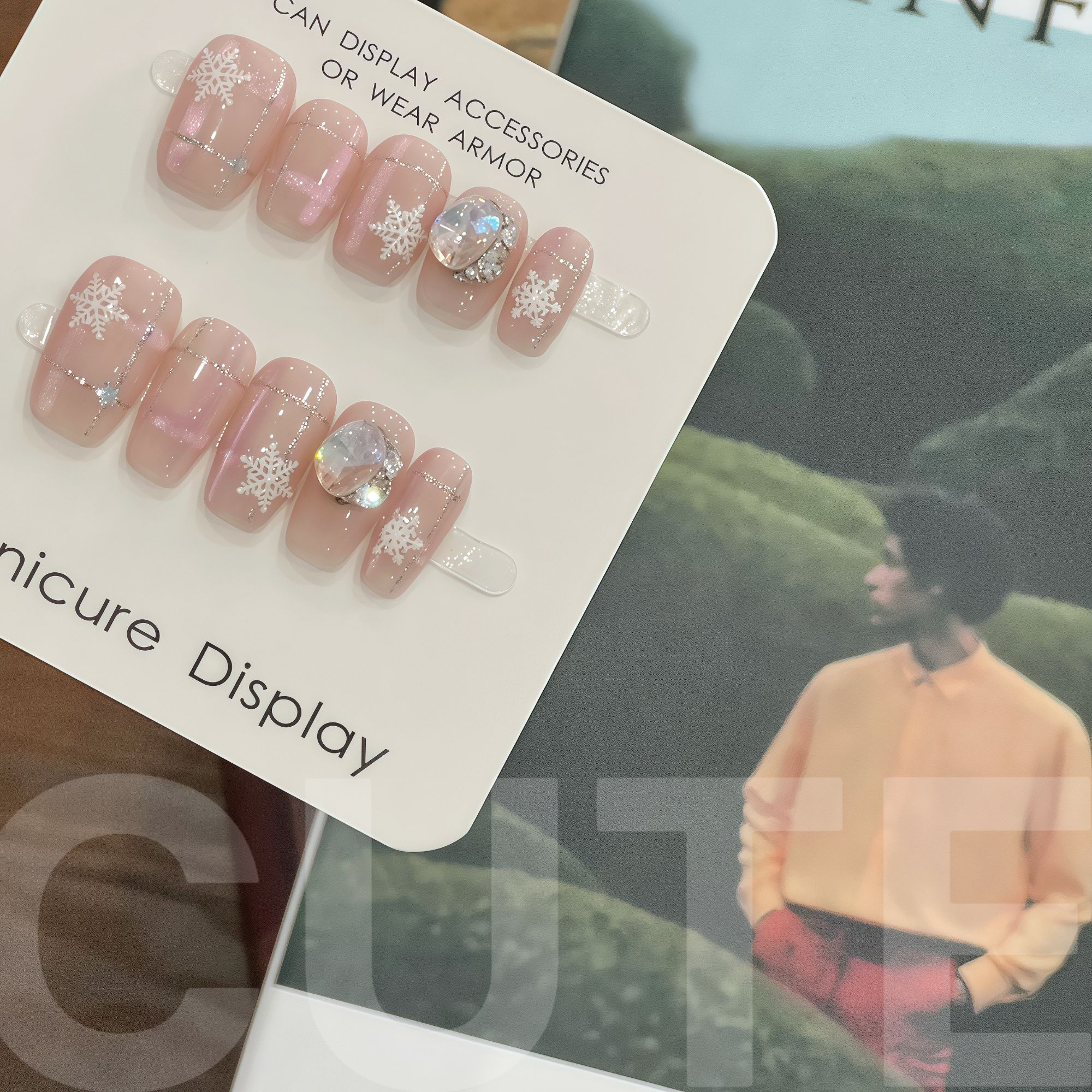 【雪之华】高级气质显白短款手工玻璃珠蝴蝶波点穿戴美甲贴片