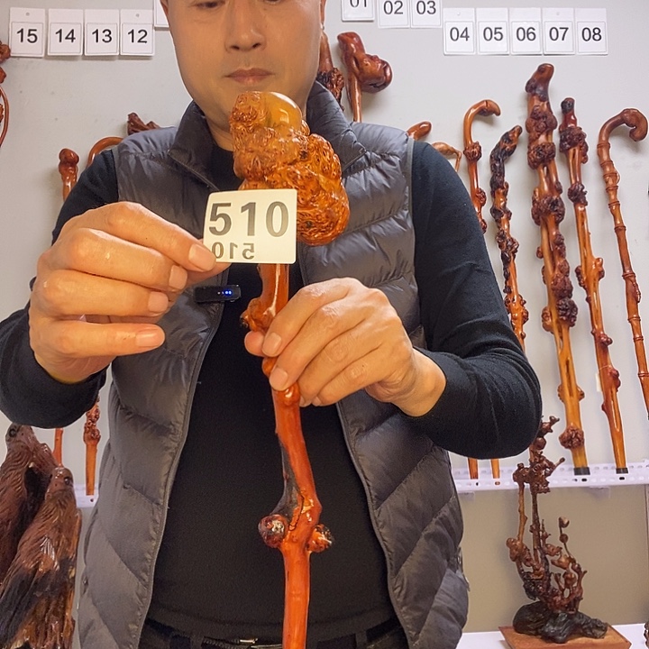 ****可大叶紫檀（黑酸枝木类）