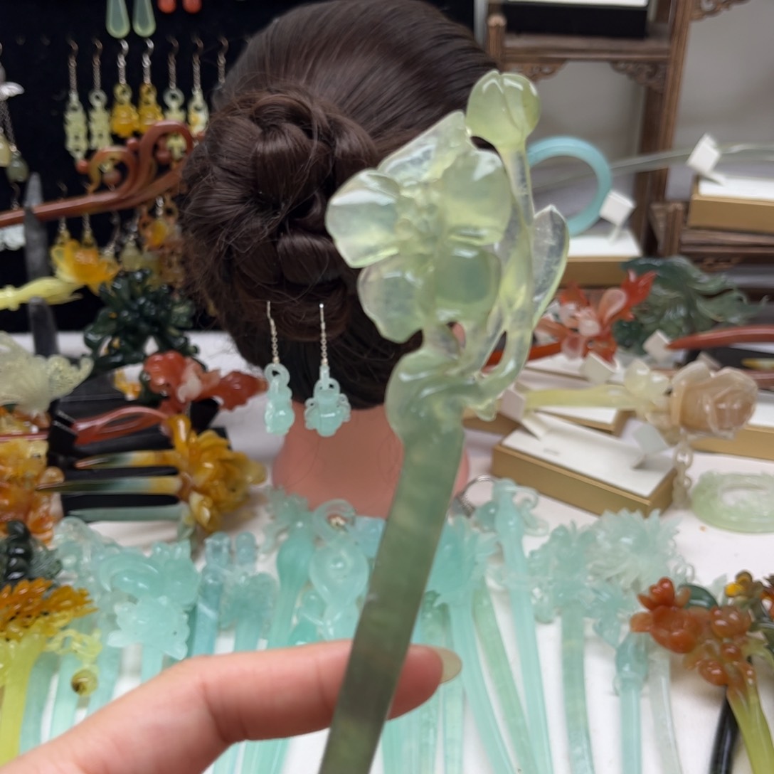 蛇纹石玉发饰合金