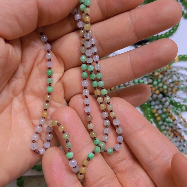 翡翠颈饰未镶嵌配链