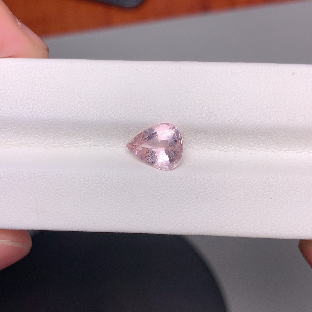 碧玺珠宝奇石未镶嵌糖果碧玺2.66看看未镶嵌