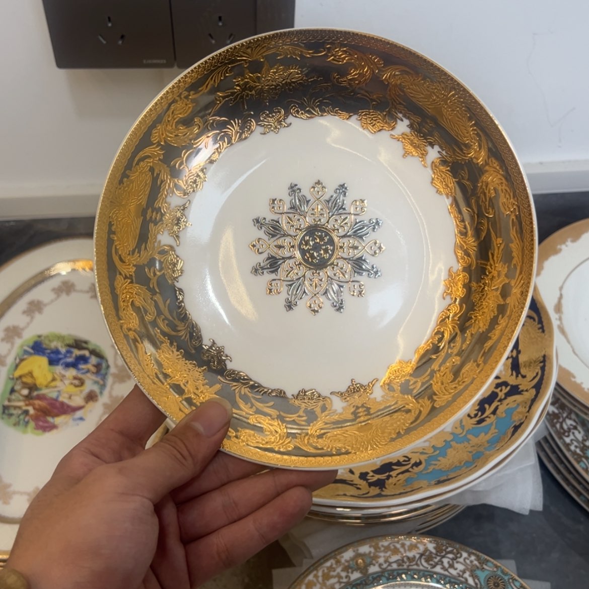 【闪购商品】瓷片8寸深菜盘两个一单福利价