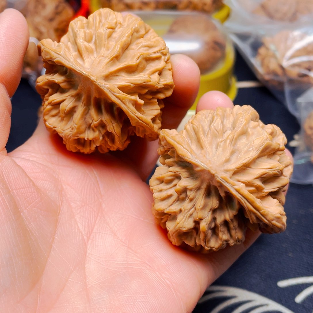 吊坠文玩核桃帝王狮子头