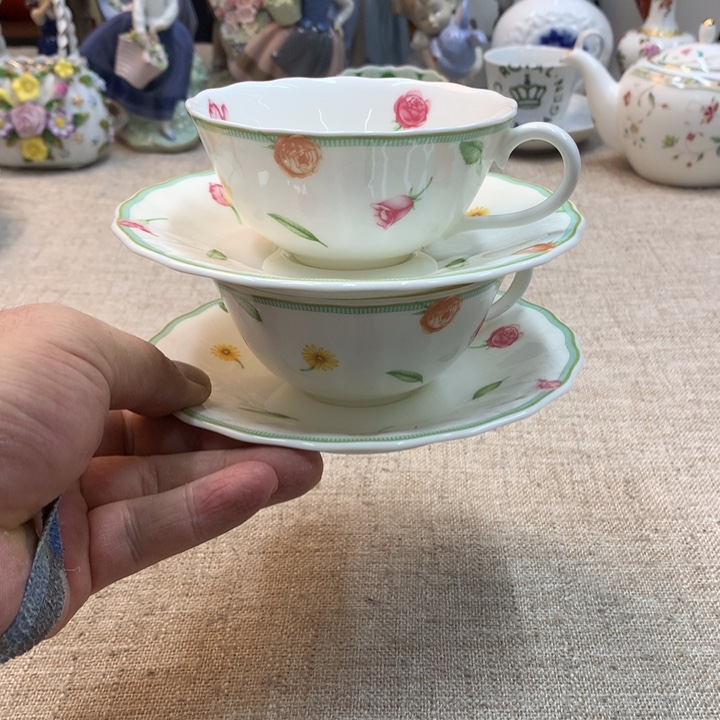 瓷片哈哈大笑起来就