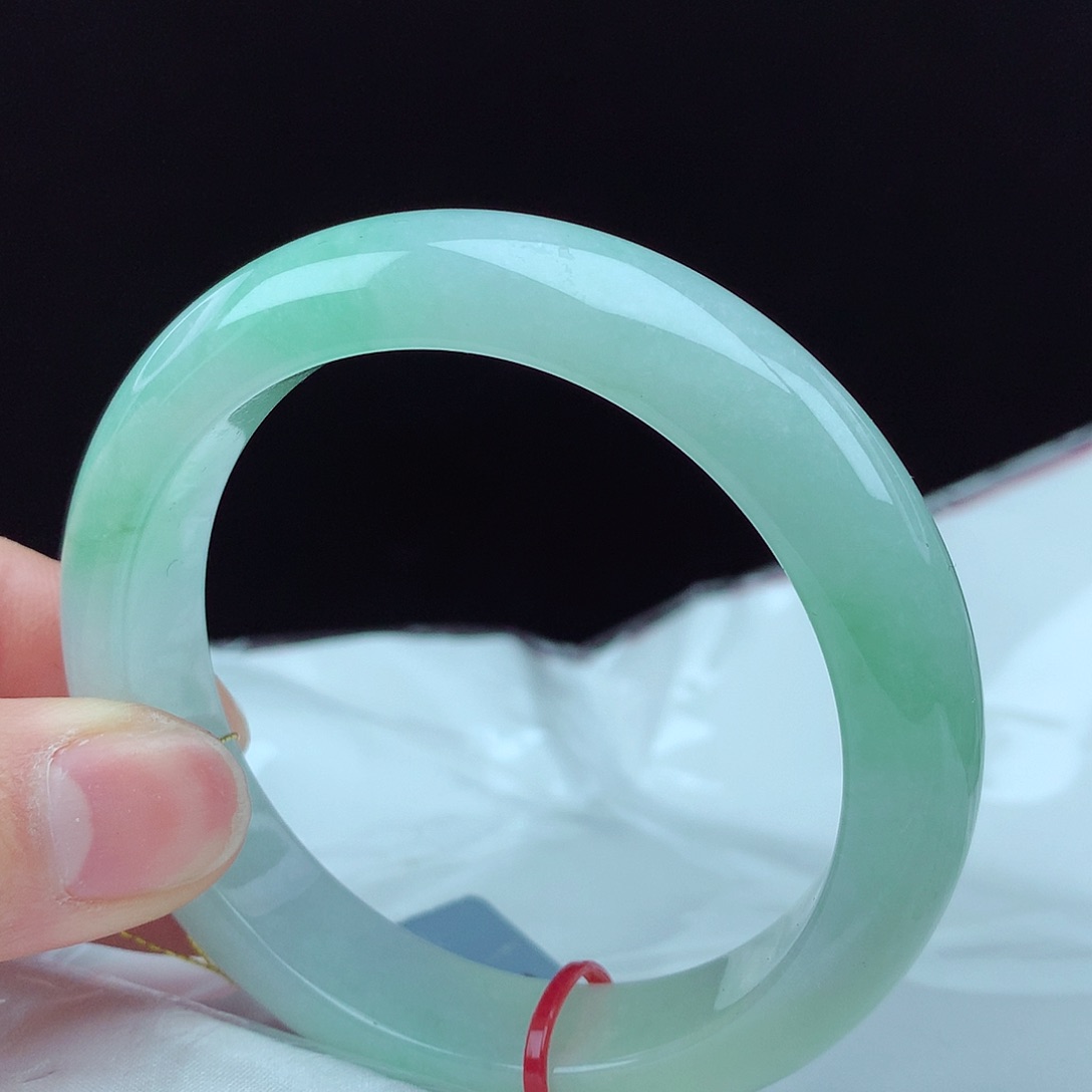 翡翠手镯未镶嵌55圈0025