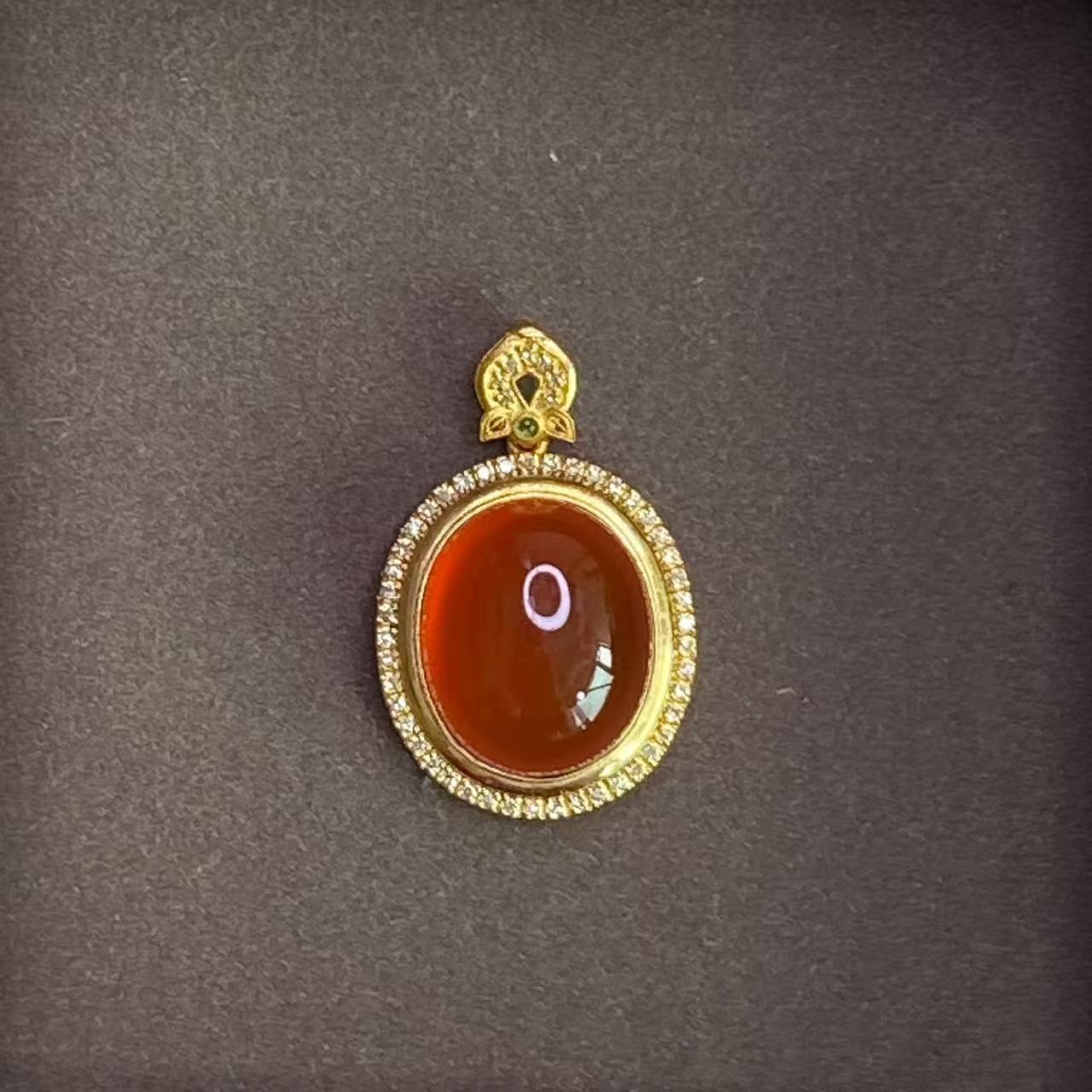 18K金满钻南红玛瑙吊坠