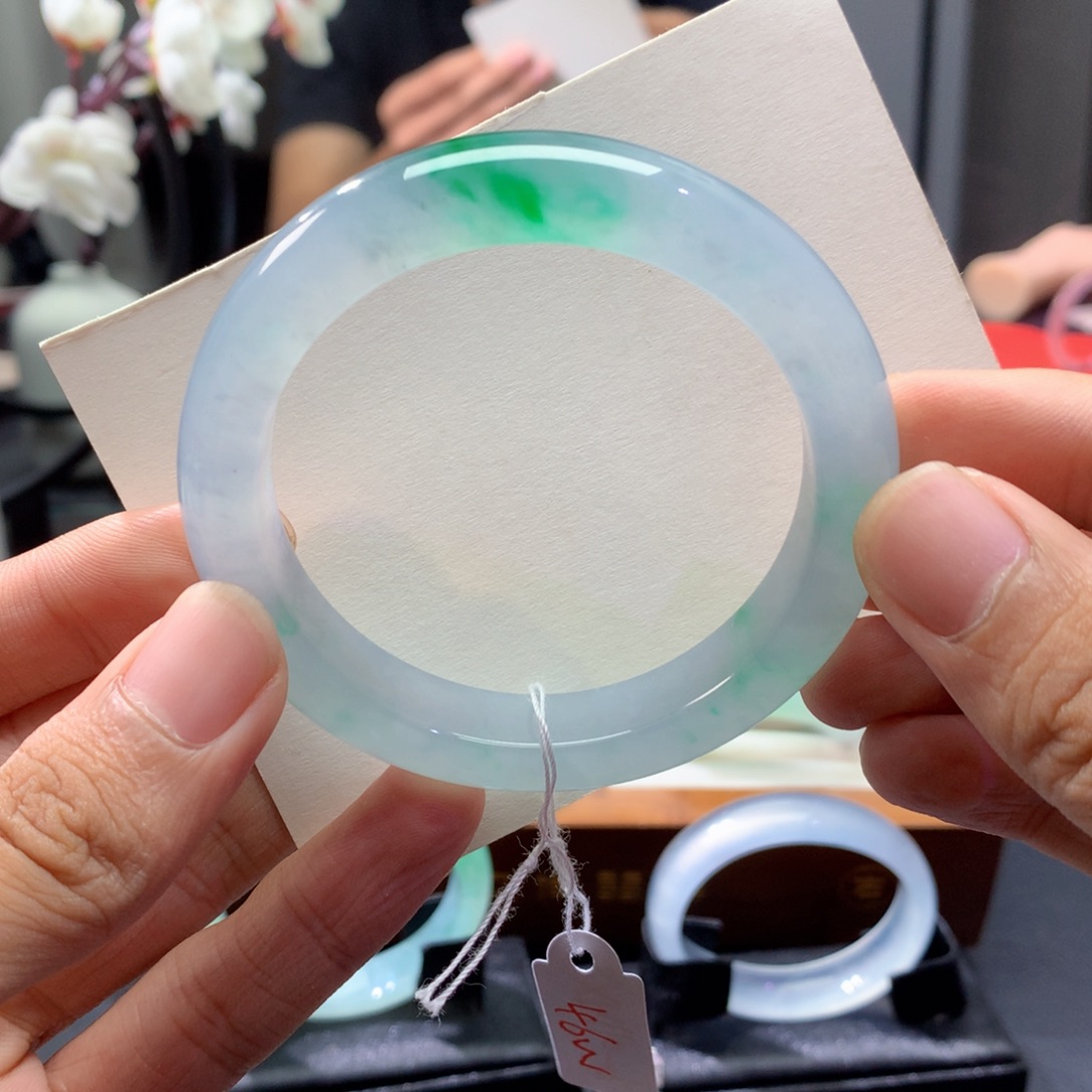 翡翠未镶嵌手镯正圈12号