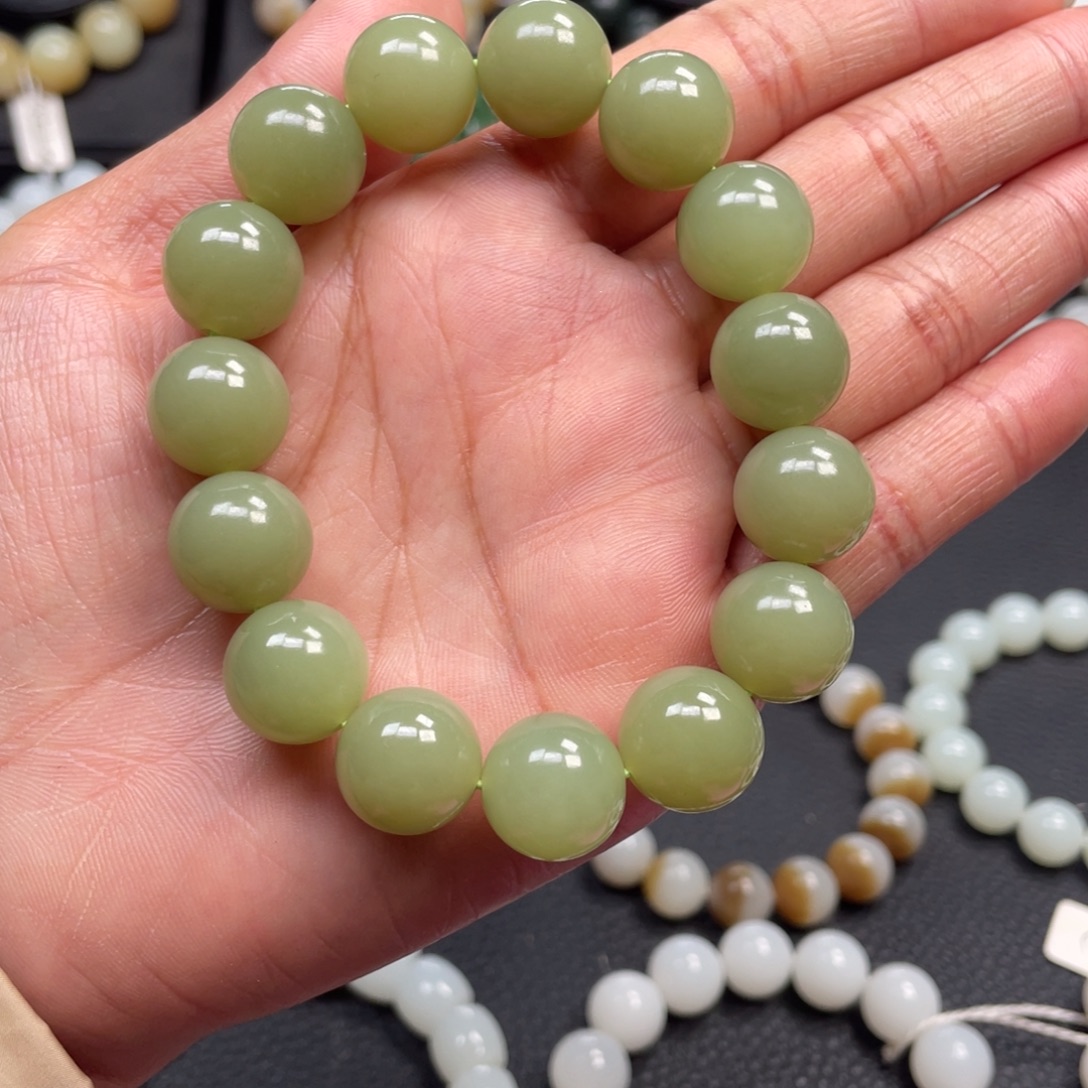 和田玉未镶嵌手链