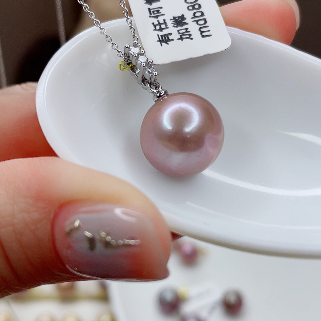 淡水珍珠吊坠(赠链)未镶嵌