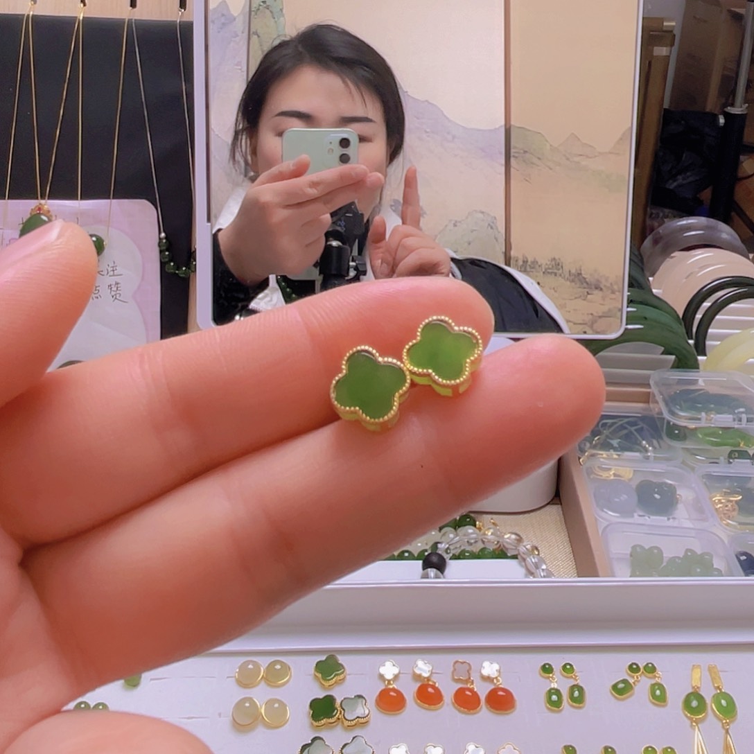 和田玉耳饰银S925镀金镶嵌