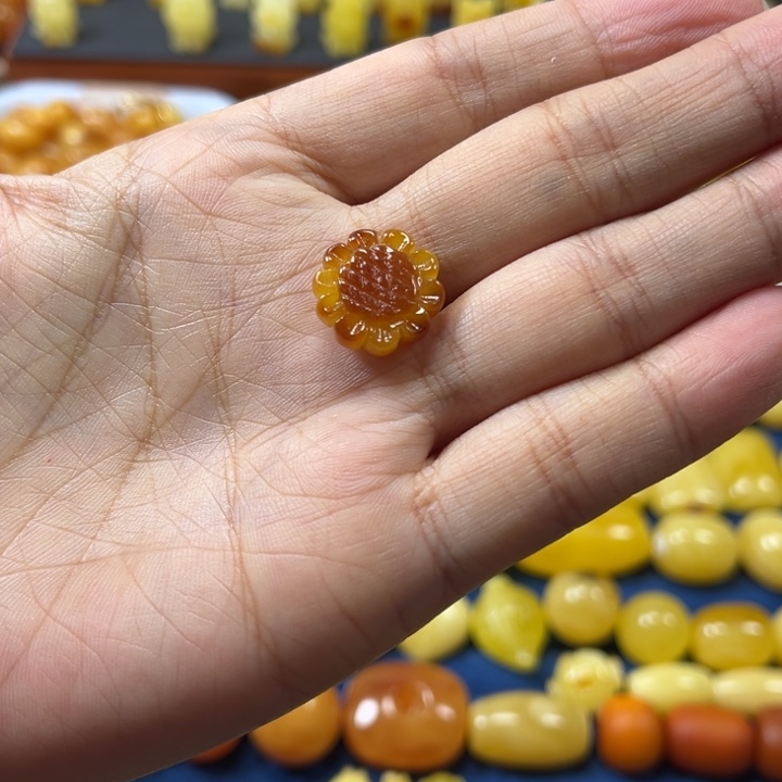 末***计琥珀未镶嵌裸石蜜蜡向日葵