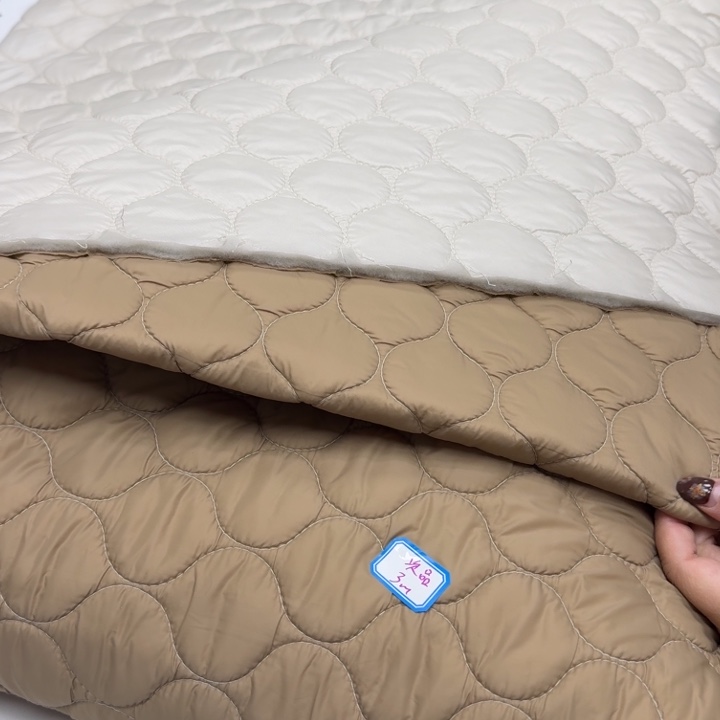 无纺布3米夹棉面料