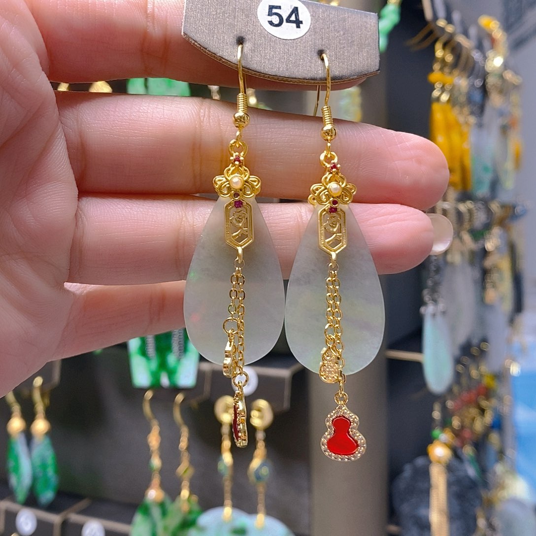 未镶嵌翡翠耳饰翡翠