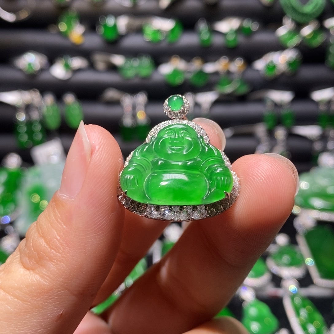 翡翠颈饰18K金镶嵌天然翡翠