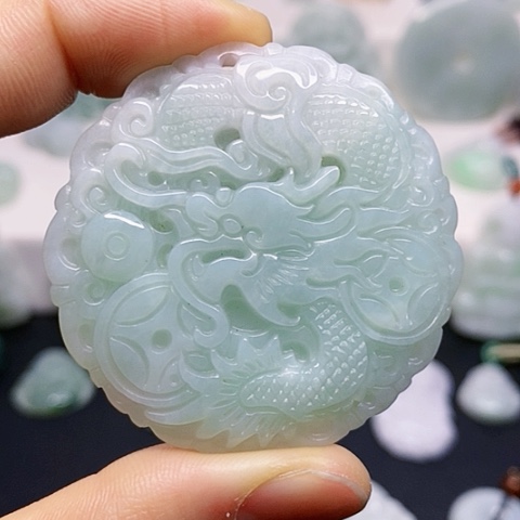 翡翠颈饰未镶嵌吊坠