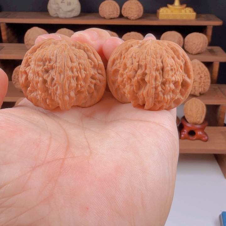 龙***舞文玩核桃手串磨盘44/41/35