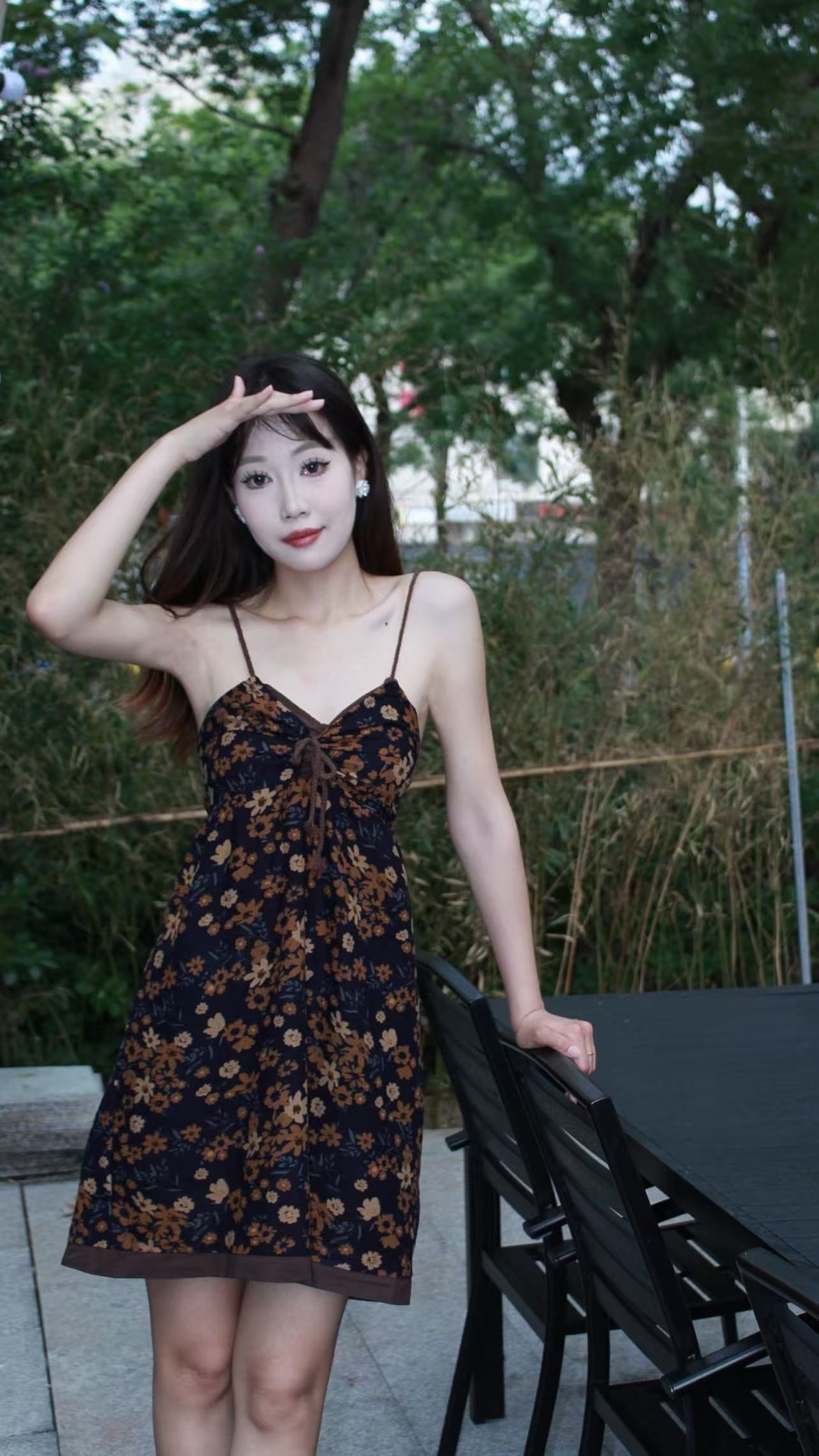 夏季法式绝美黄色碎花吊带长裙适合海边度假