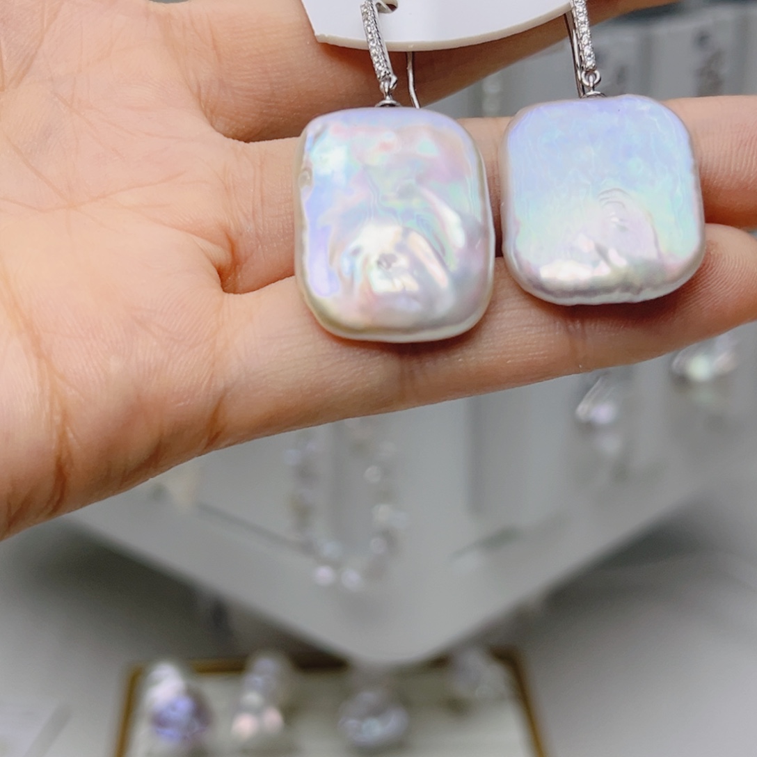 老***）颈饰淡水珍珠未镶嵌