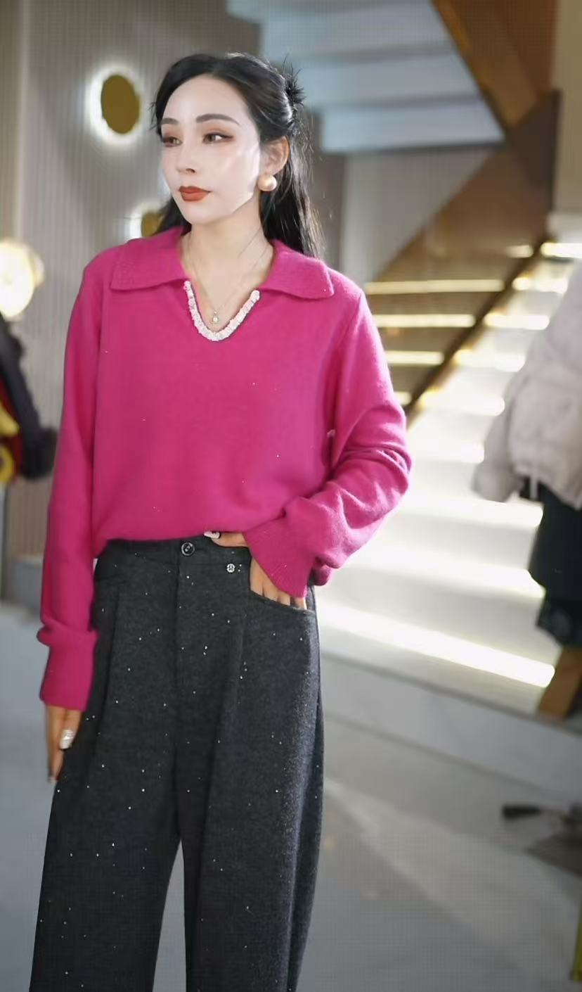 时尚百搭显瘦加厚珠片钉珠女士羊毛翻领V领套头打底毛衣6W+q9828