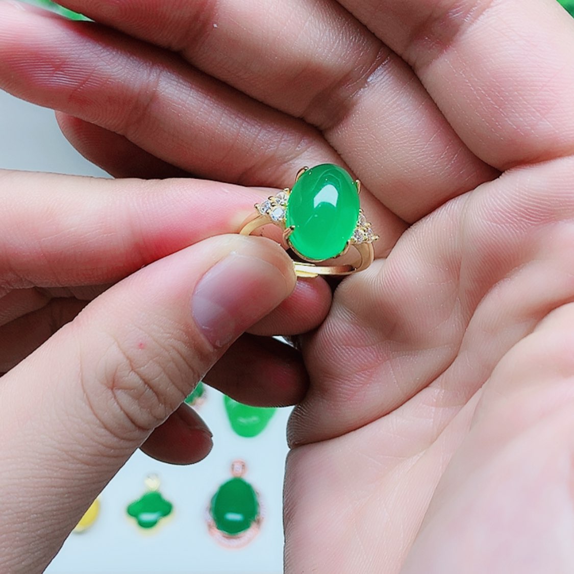 【闪购商品】玛瑙/玉髓颈饰合金