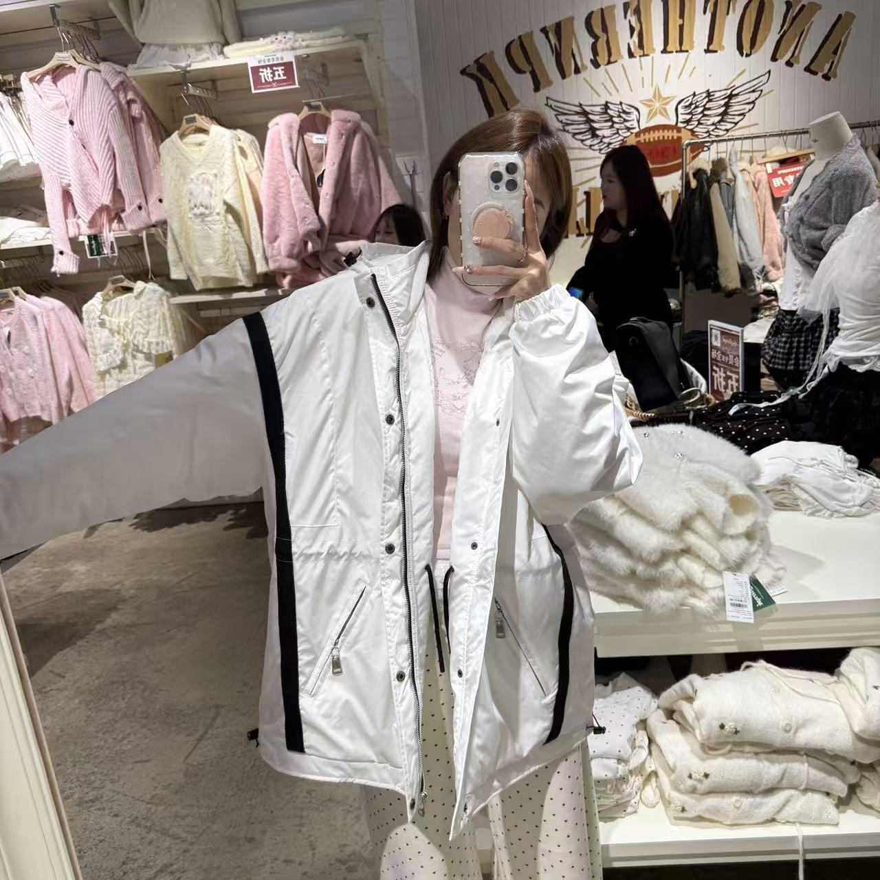 休闲风厚款秋季纯色连帽长袖风衣宽松型常规常规款A5F23H1061