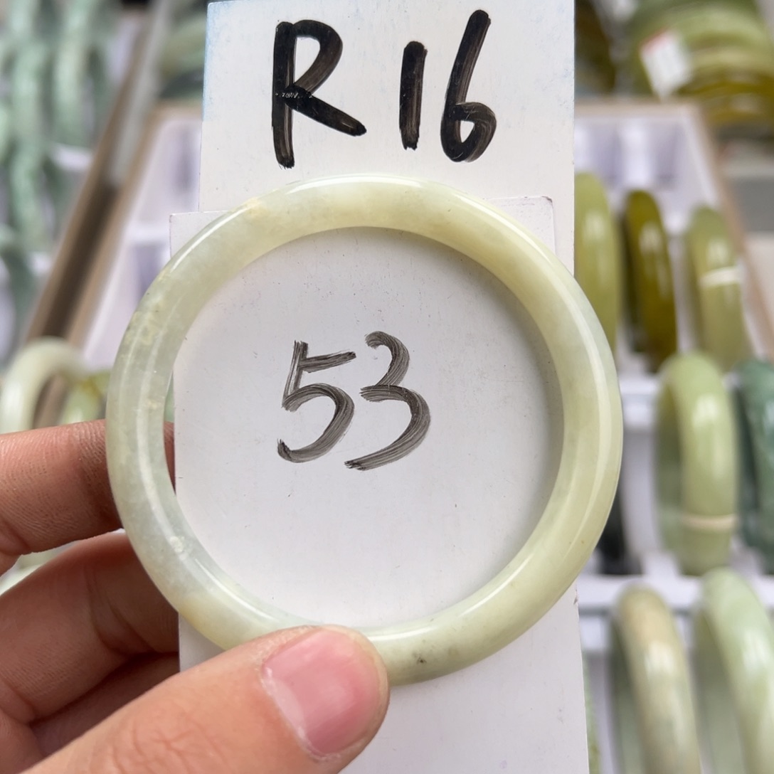 岫玉手镯未镶嵌天然岫玉微瑕