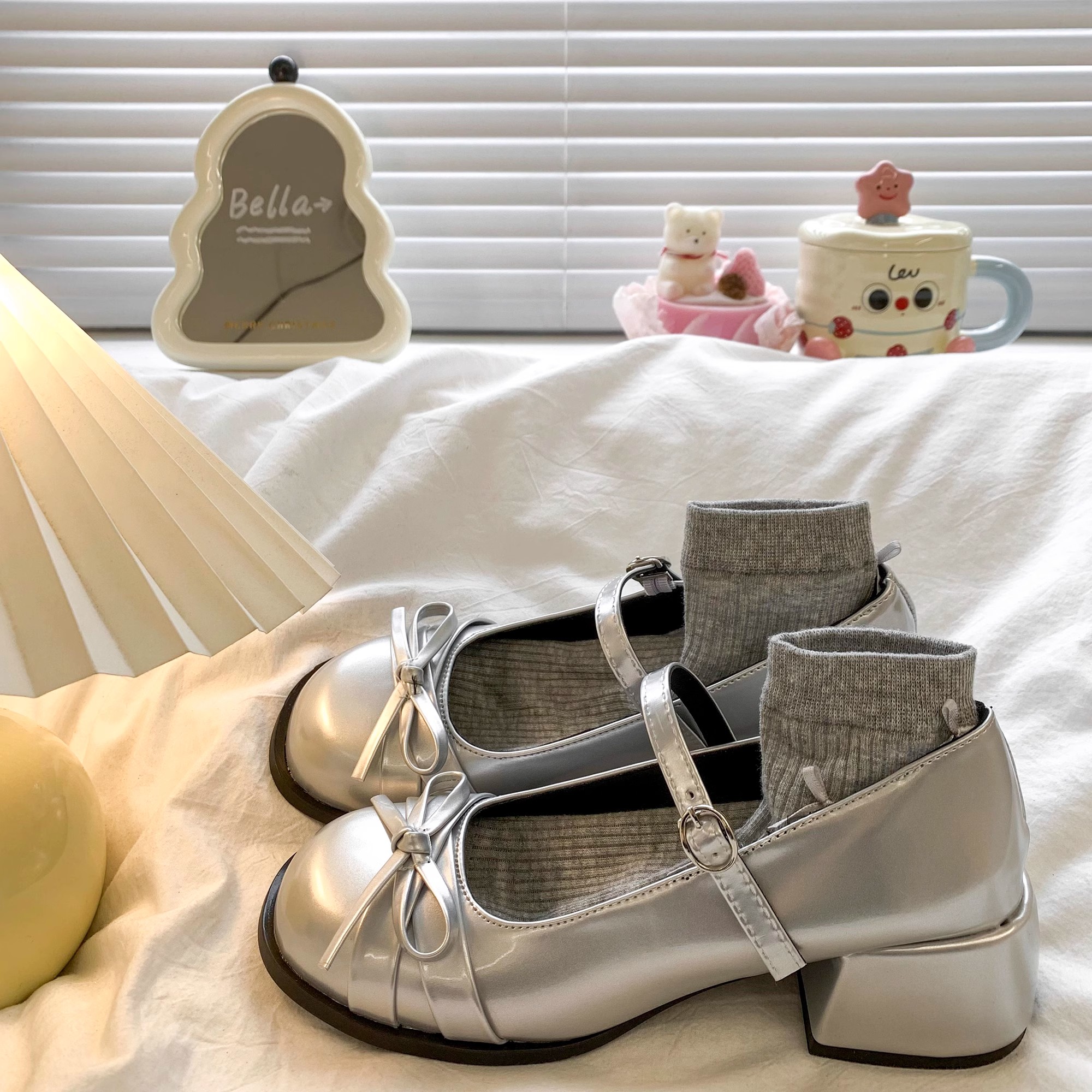 银色玛丽珍鞋女2025新款春夏百搭蝴蝶结法式浅口单鞋厚底jk小皮鞋