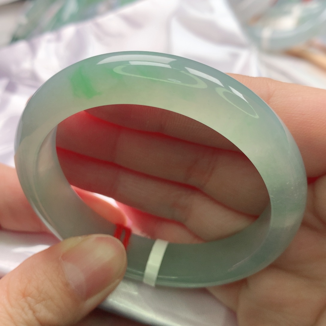 翡翠未镶嵌手镯5051圈