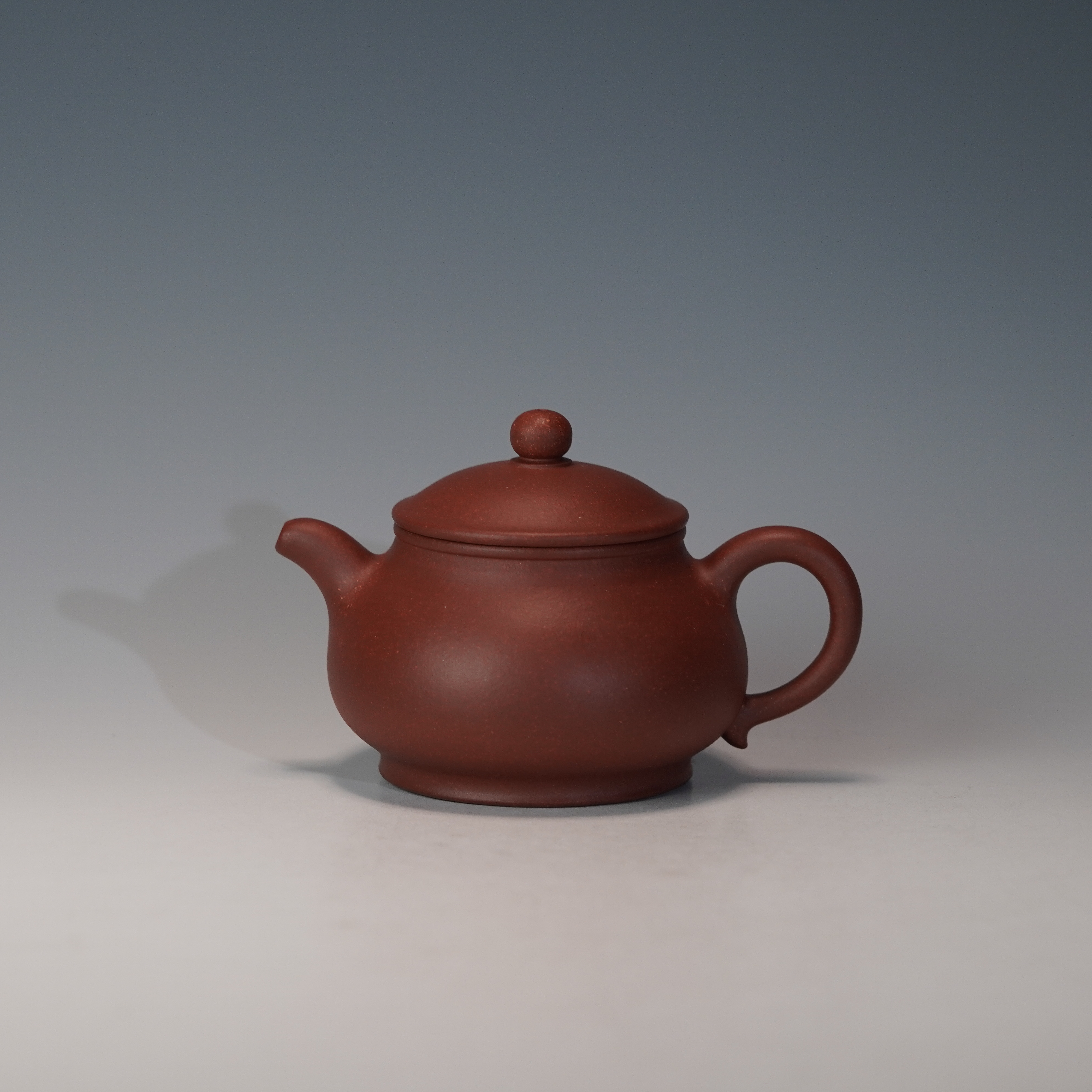 lot.21343 吴红芳 底槽清潘壶 200cc