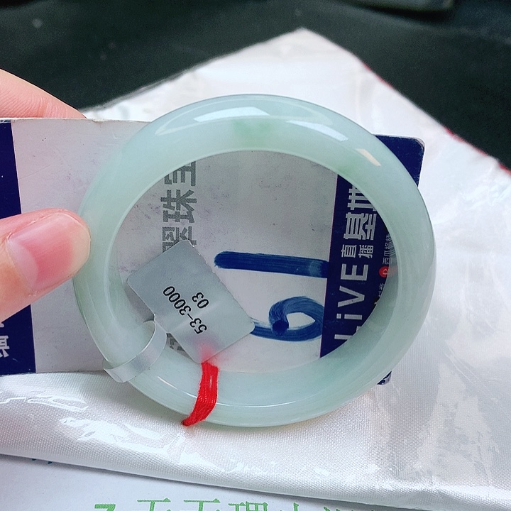 翡翠手镯未镶嵌缅甸天然a货翡翠手镯