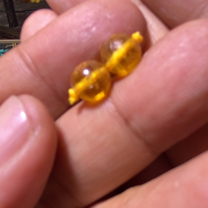 金珀裸石未镶嵌配饰