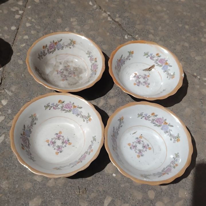 盘陶瓷盘子碗啥都有