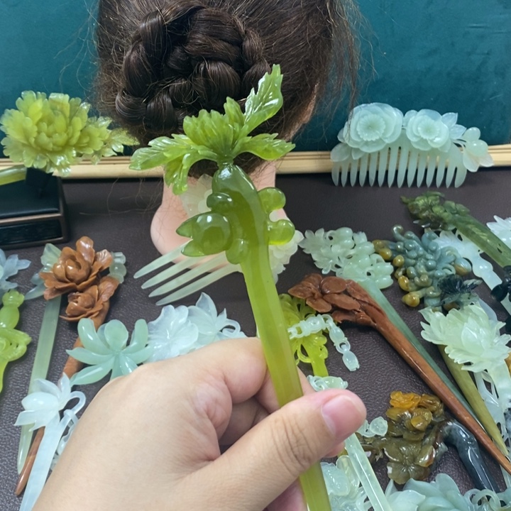 蛇纹石玉发饰未镶嵌青****
