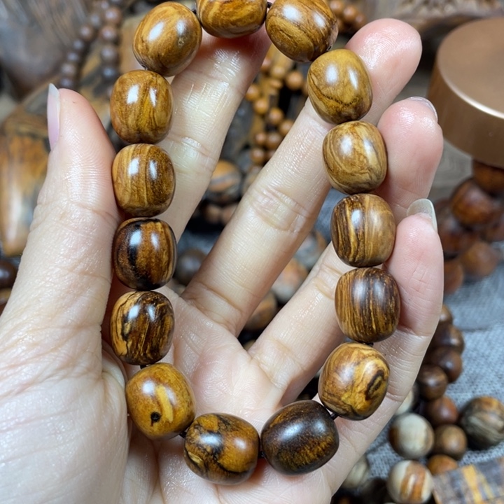 贡木把件手串手串