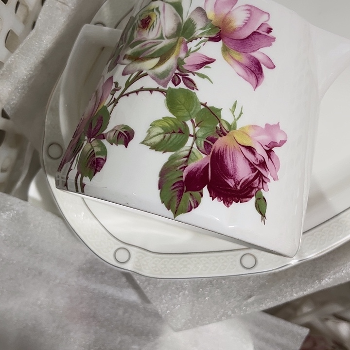 瓷片微瑕骨瓷罗尔壶一个玫瑰