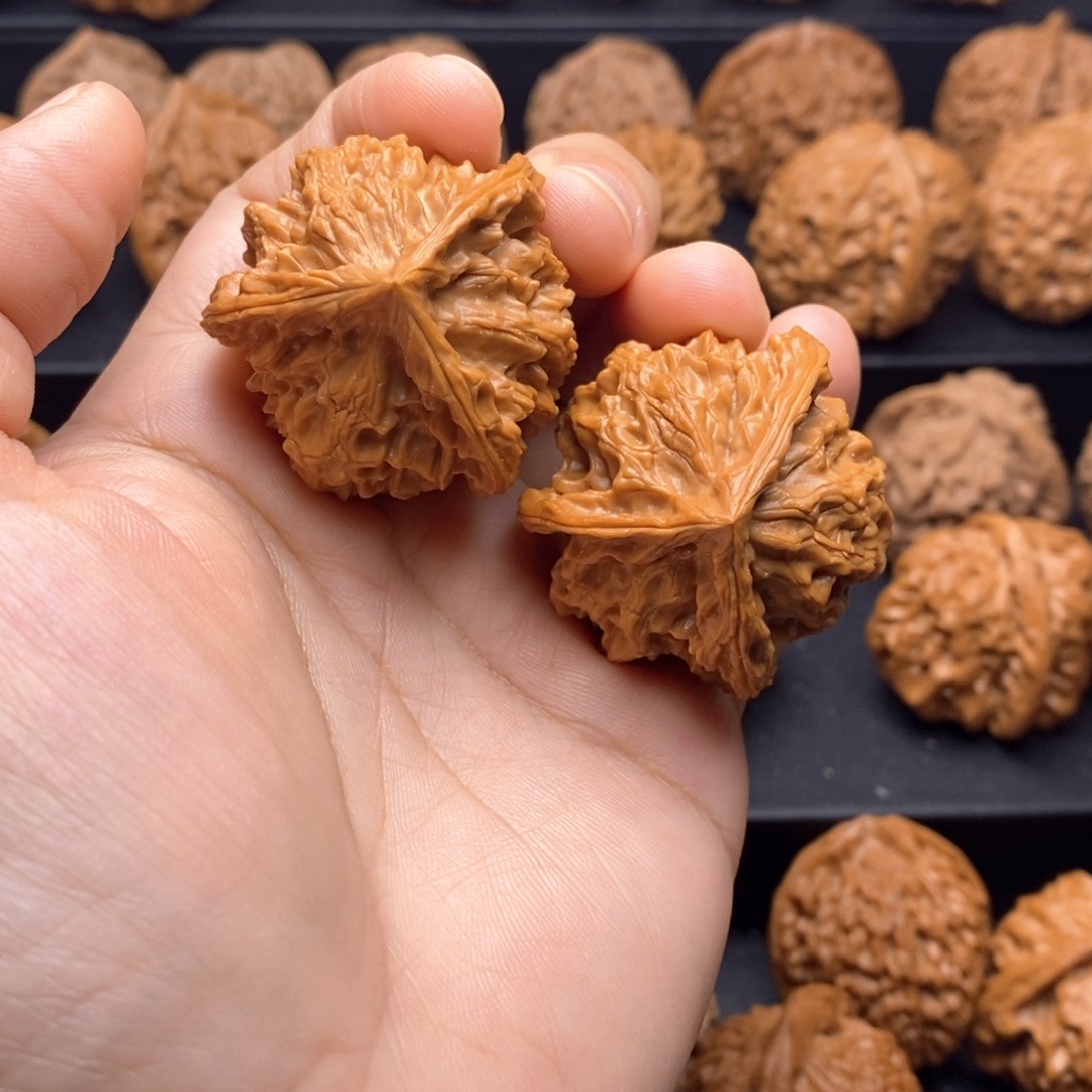 文玩核桃把件盘山