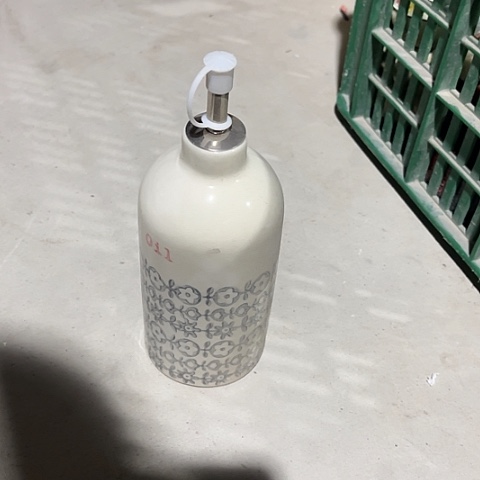 微瑕、不能明火，油壶一个