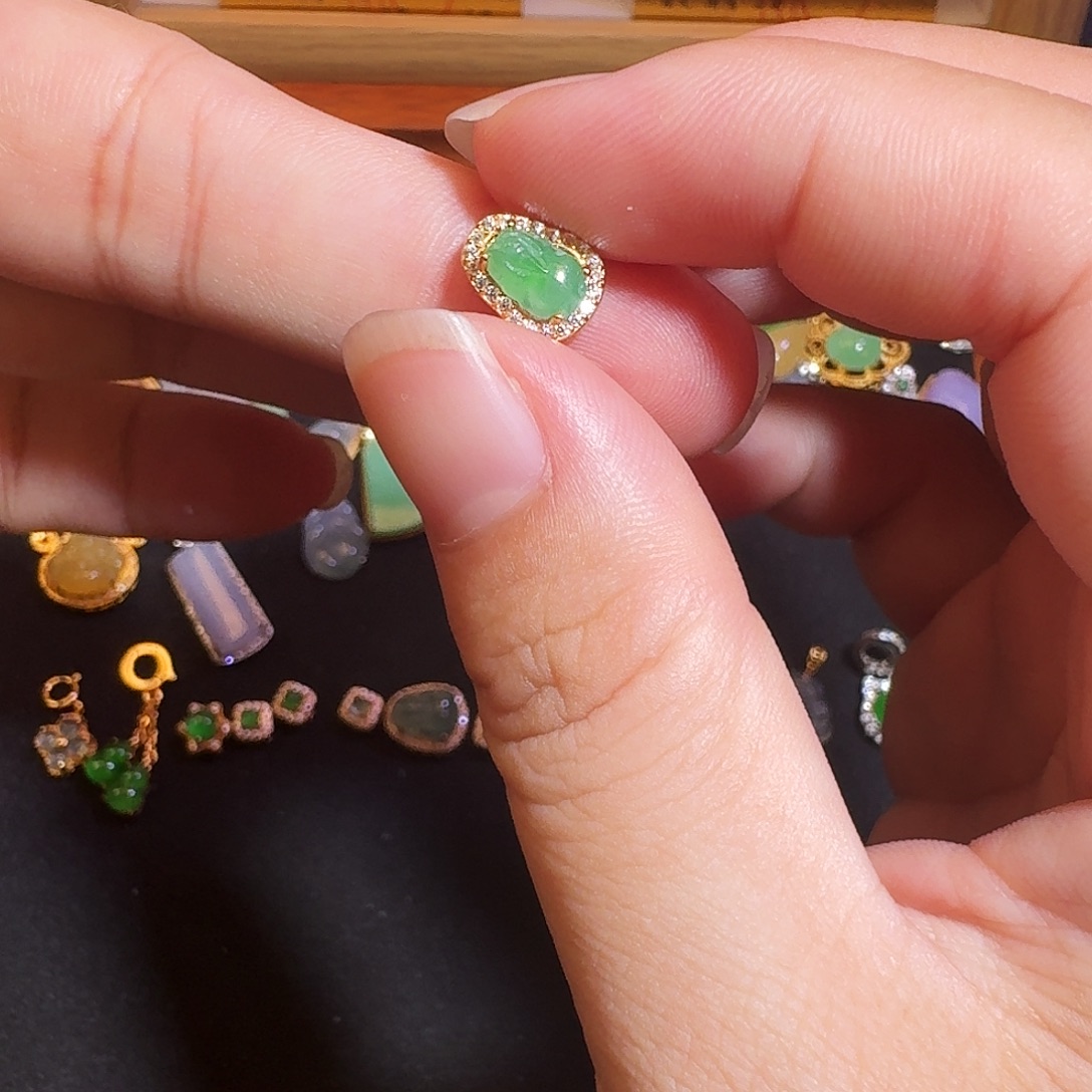 颈饰银S925镶嵌翡翠