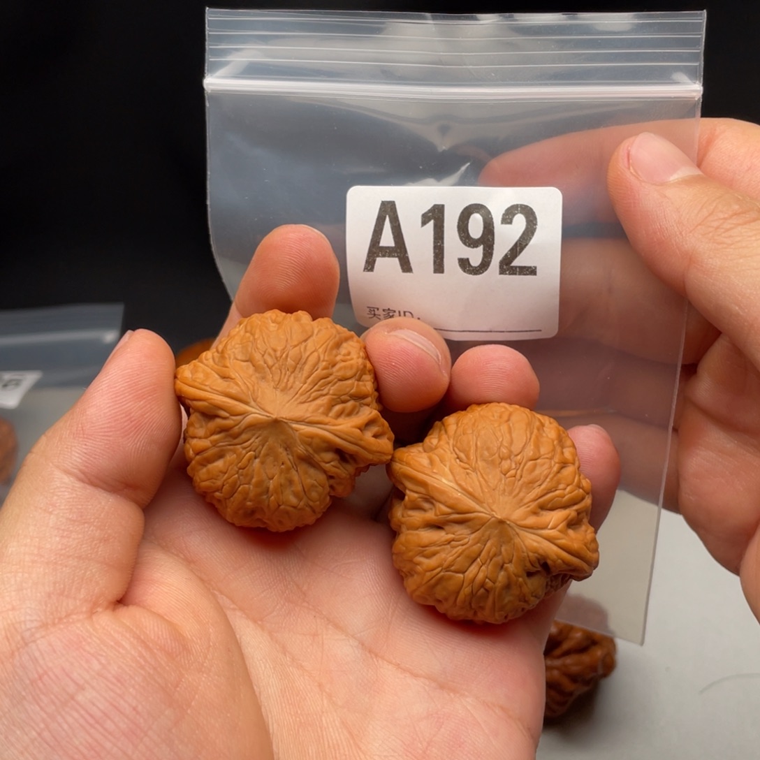 文玩核桃吊坠40全品铁锤